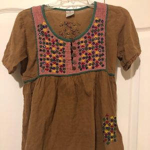 Size M boho shirt